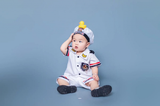 云梦宝宝老摇头怎么回事